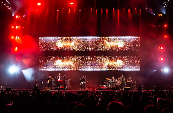 Keith Urban brought a full production to Mercedes-Benz Stadium fior ATLive on Nov. 15, 2019. Photo: Ryan Fleisher/Special to the AJC.