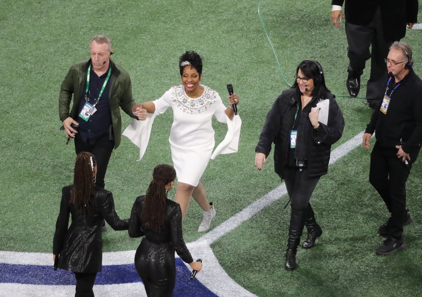 Super Bowl 53: Gladys Knight sings the national anthem