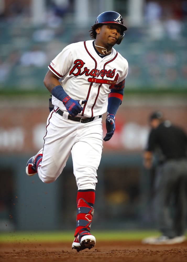 Photos: Braves, Pirates battle at SunTrust Park