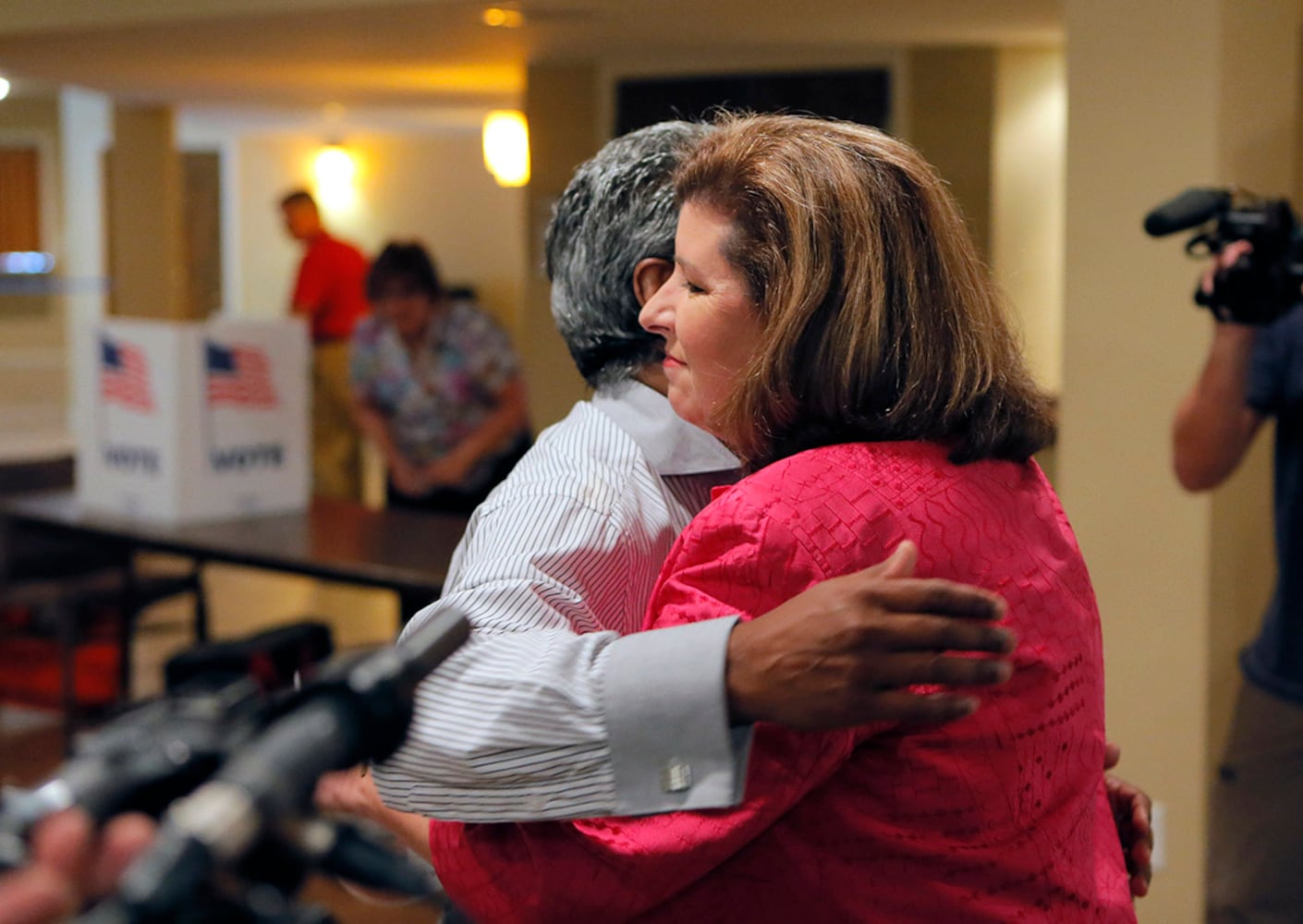 Photos: Voters choose in 6th District runoff election