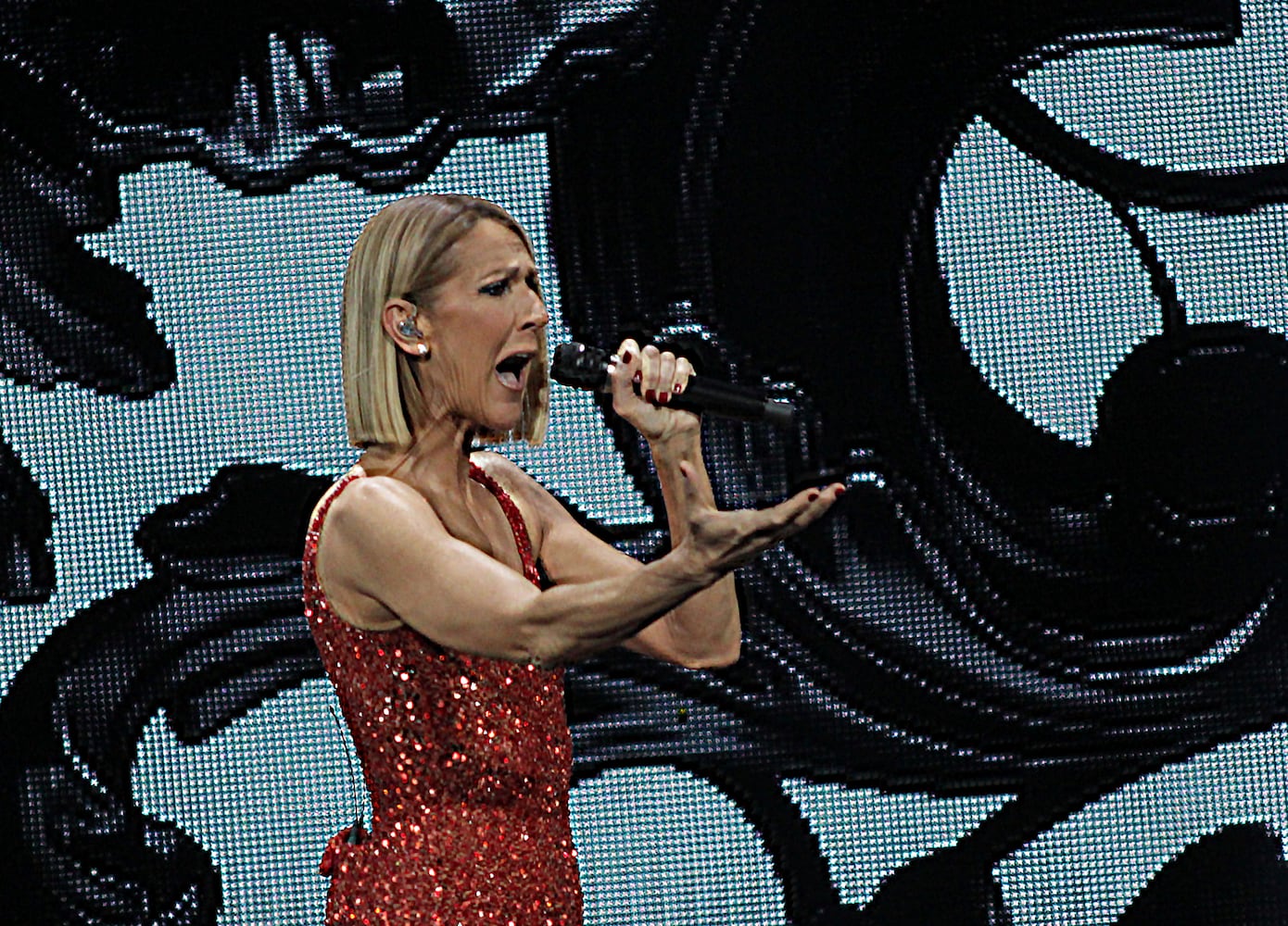 Celine Dion’s masterful vocals captivate at first Atlanta show in more than a decade