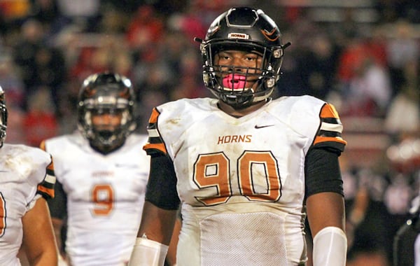 Derrick Brown made 106 tackles — 42 for losses. He had 13 sacks for Lanier this season. (247Sports)