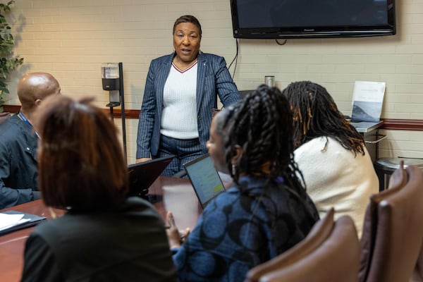 A.G. Rhodes Atlanta administrator Loretta Barnes leads the morning staff meeting at the Cobb County nursing home.
PHIL SKINNER FOR THE ATLANTA JOURNAL-CONSTITUTION