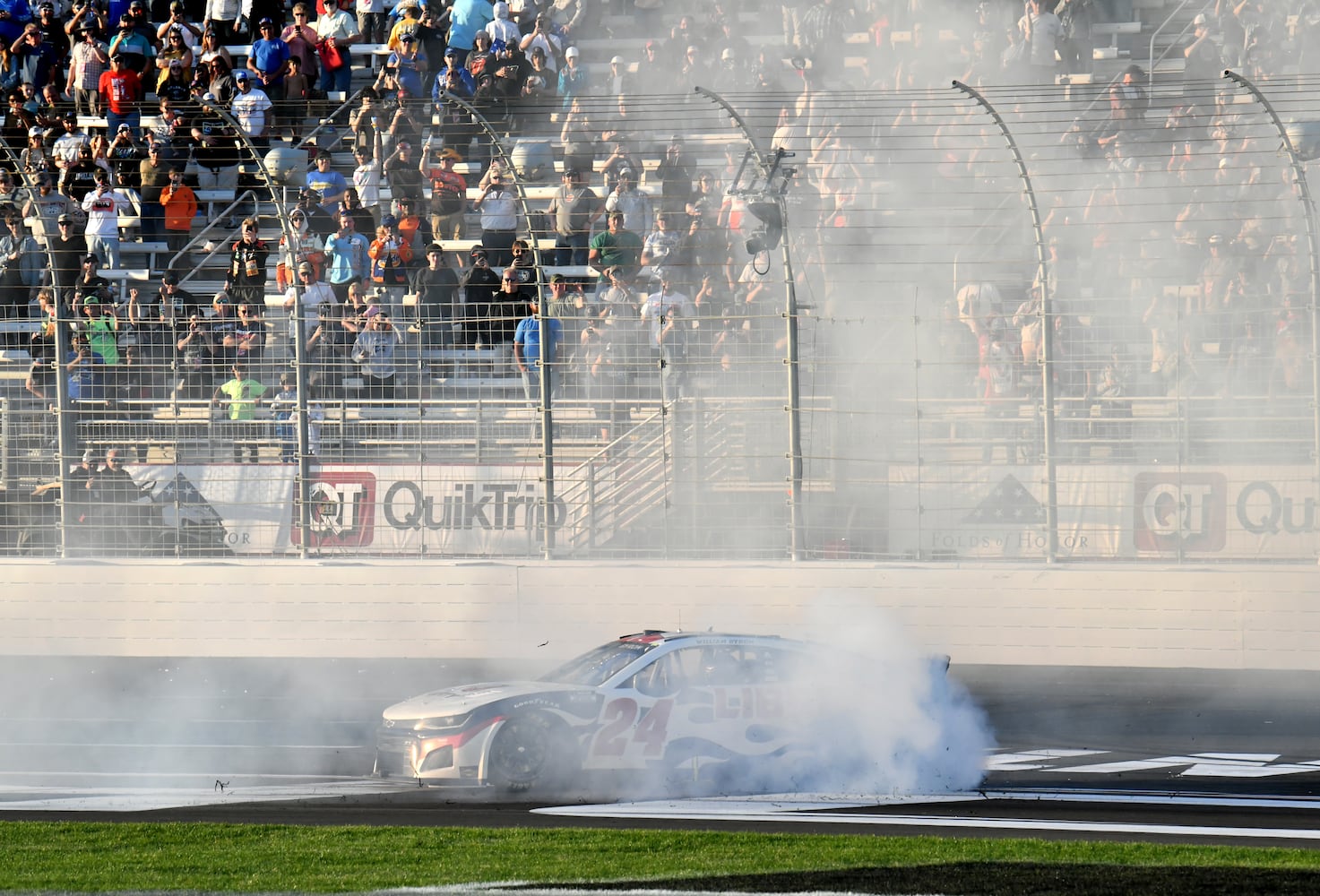 Folds of Honor QuikTrip 500 photo