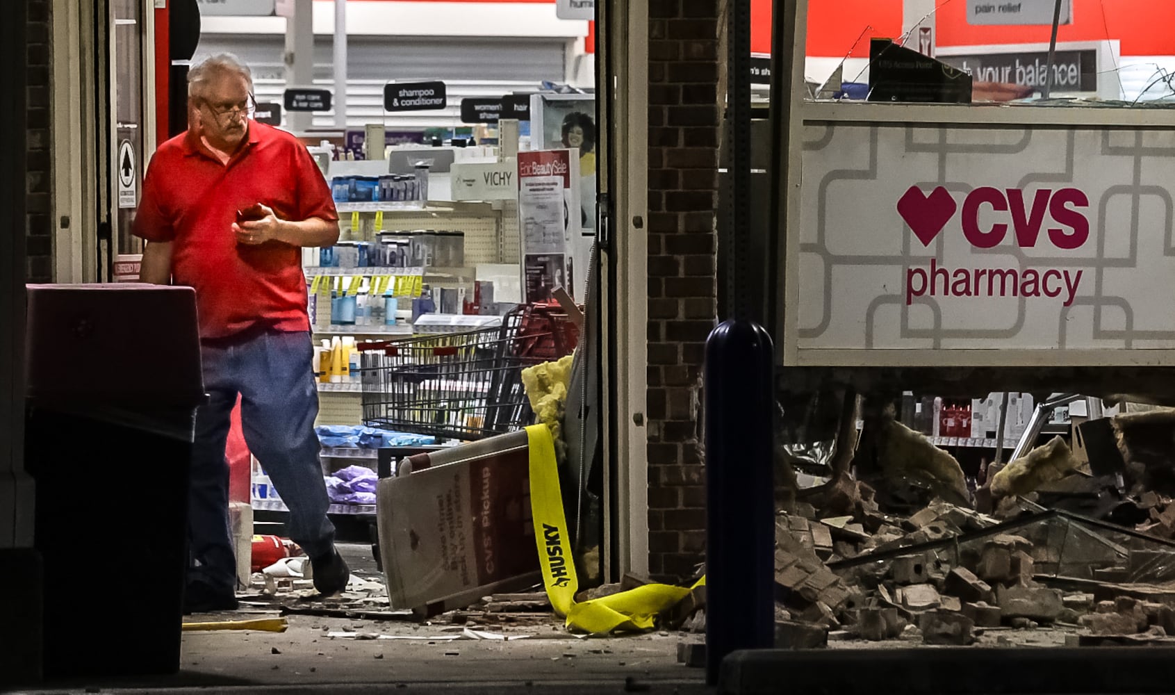 DeKalb CVS smash-and-grab