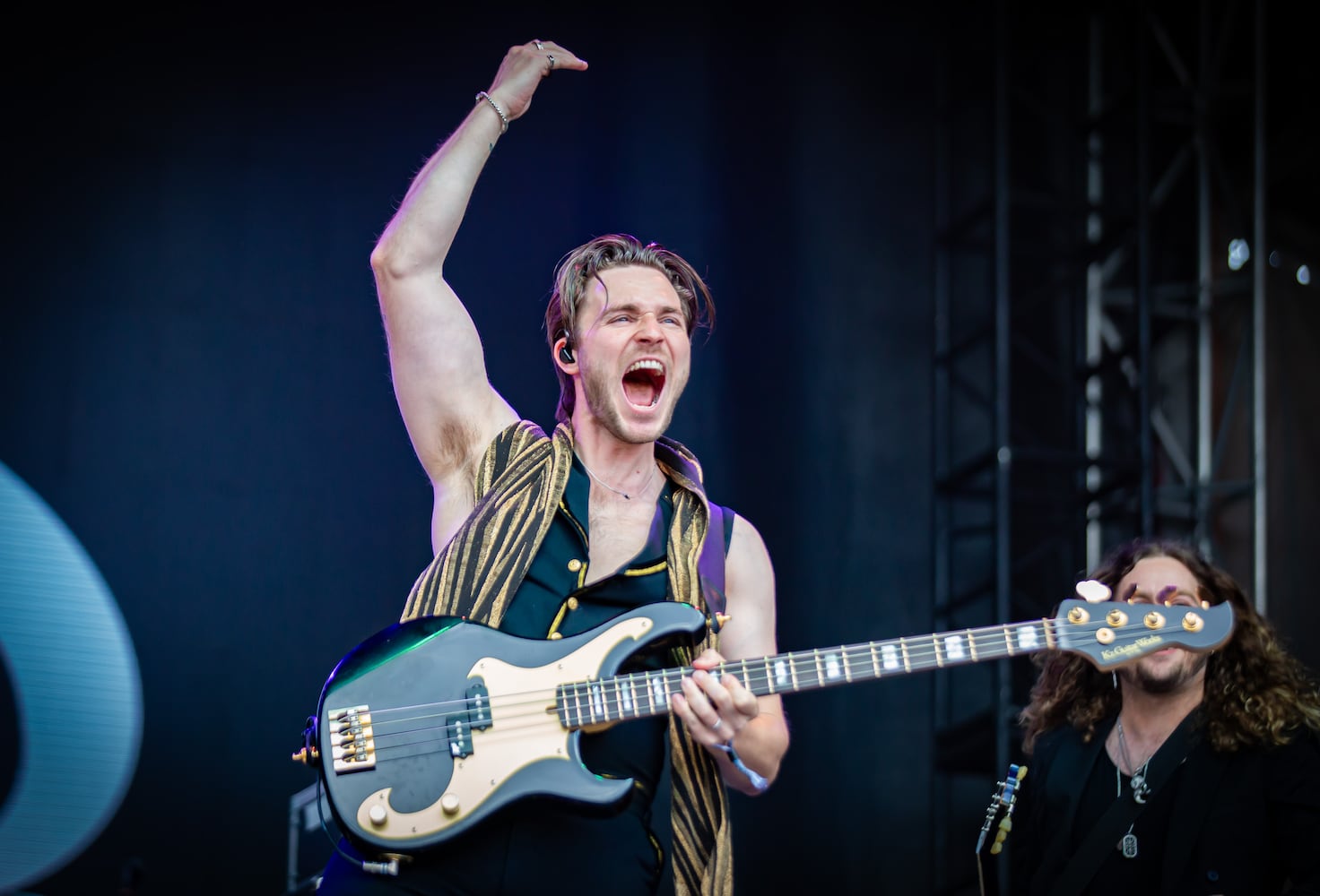 Atlanta, Ga: The Struts brought their brand of glam rock to a crowd that belted out every word at the Piedmont Stage on Sunday. Photo taken May 5, 2024 at Central Park, Old 4th Ward. (RYAN FLEISHER FOR THE ATLANTA JOURNAL-CONSTITUTION)