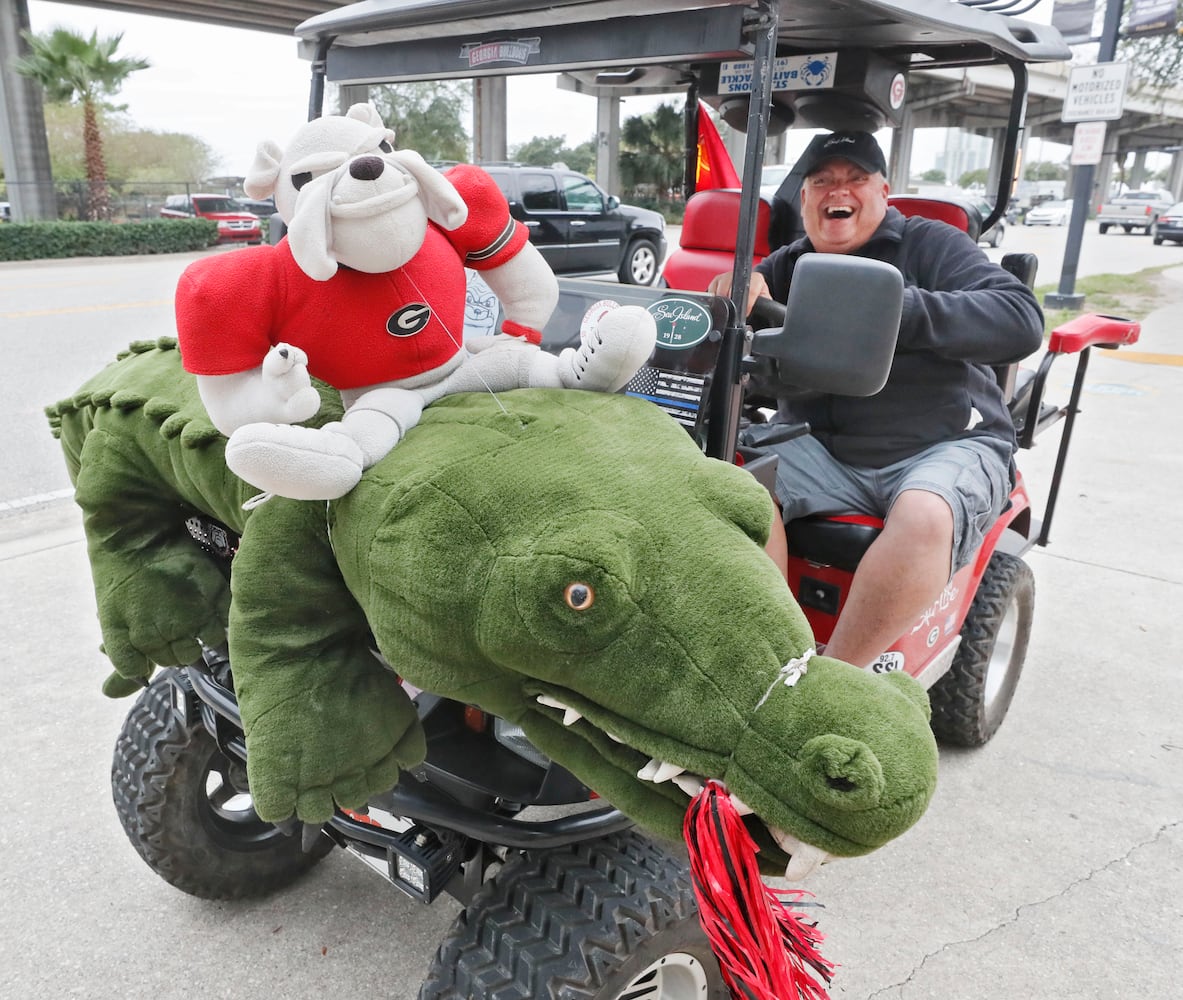 Photos: The scene at the Georgia-Florida game Friday