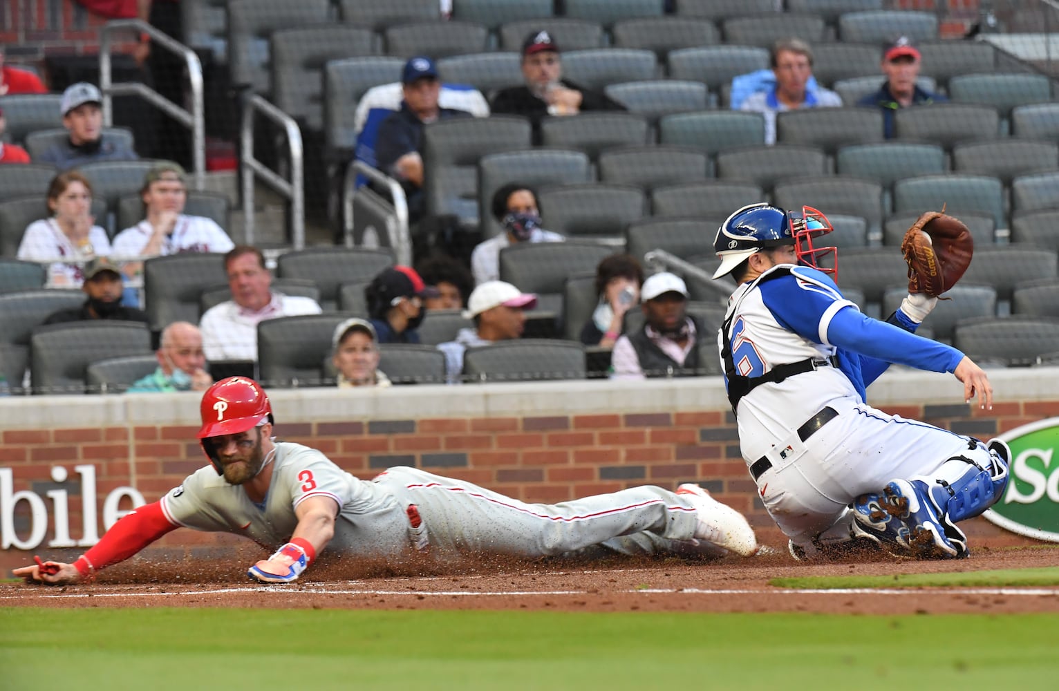 Atlanta Braves vs Philadelphia Phillies game 2