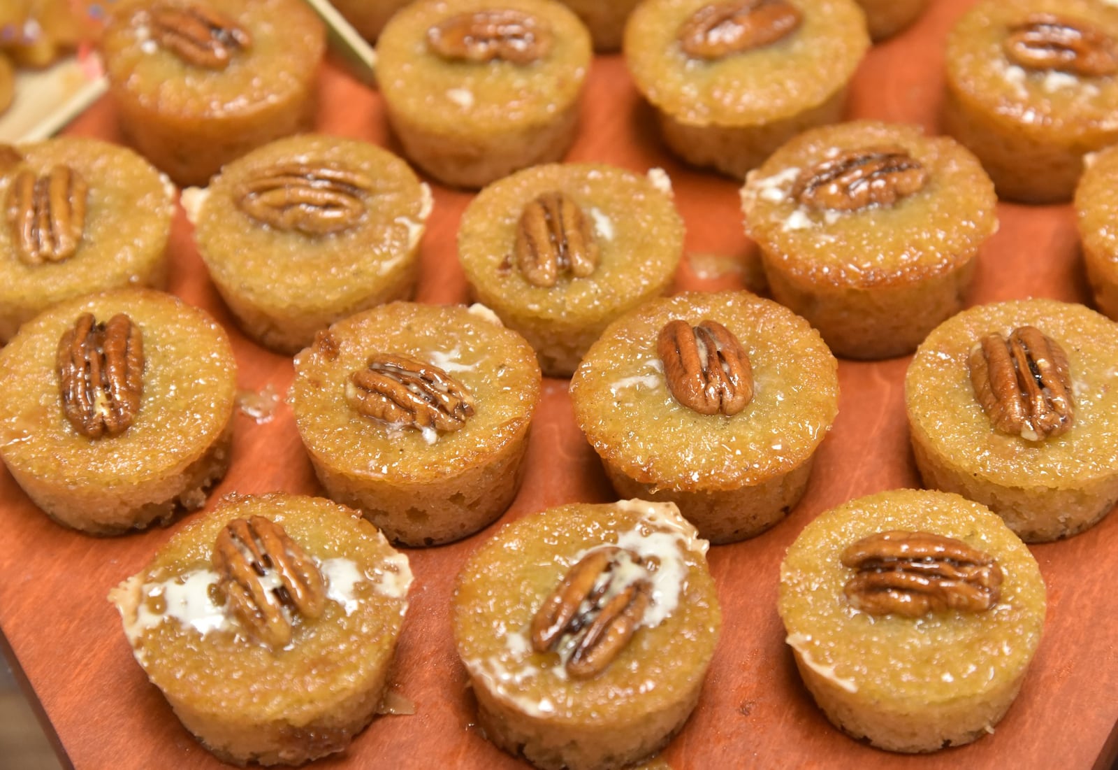 Items such as pecan honey cakes use honey from the rooftop beehives at Hyatt Regency Atlanta. HYOSUB SHIN / HYOSUB.SHIN@AJC.COM