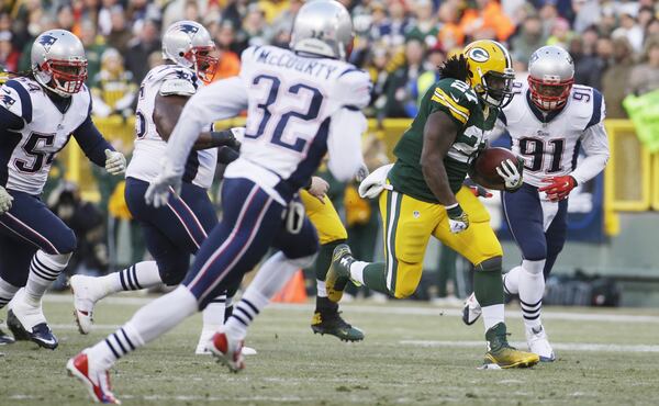 Green Bay Packers' Eddie Lacy breaks away for a 24-yard run during the first half of an NFL football game against the New England Patriots Sunday, Nov. 30, 2014, in Green Bay, Wis. (AP Photo/Morry Gash) Green Bay Packers' Eddie Lacy breaks away for a 24-yard run during the first half of an NFL football game against the New England Patriots Sunday, Nov. 30, 2014, in Green Bay, Wis. (AP Photo/Morry Gash)