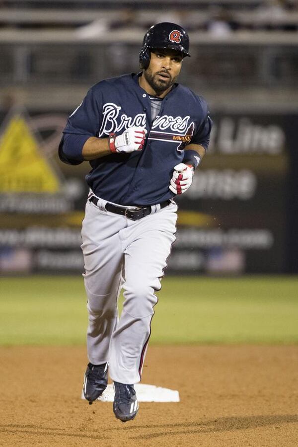  Micah Johnson rounds the bases after a home run March 1 against the Yankees. (AP photo)