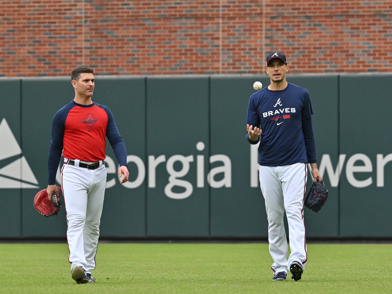 Braves vs Phillies Game 2