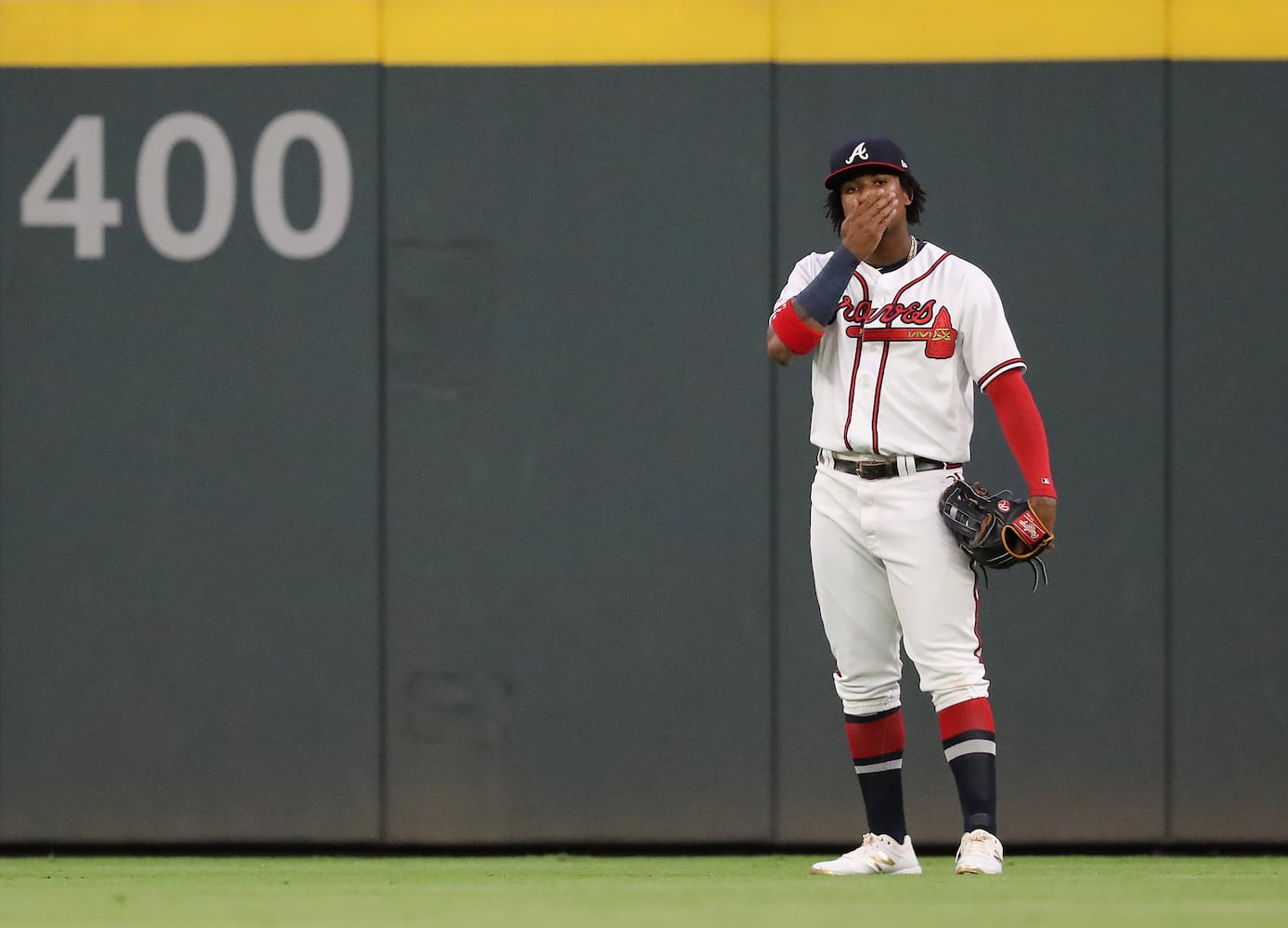 Photos: Braves try to rebound against the Phillies