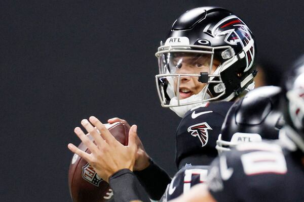 Falcons quarterback Desmond Ridder (9) look to pass during the first half in a preseason exhibition game against the Cincinnati Bengals at Mercedes-Benz Stadium on Friday, August 18, 2023, in Atlanta.
Miguel Martinez/miguel.martinezjimenez@ajc.com