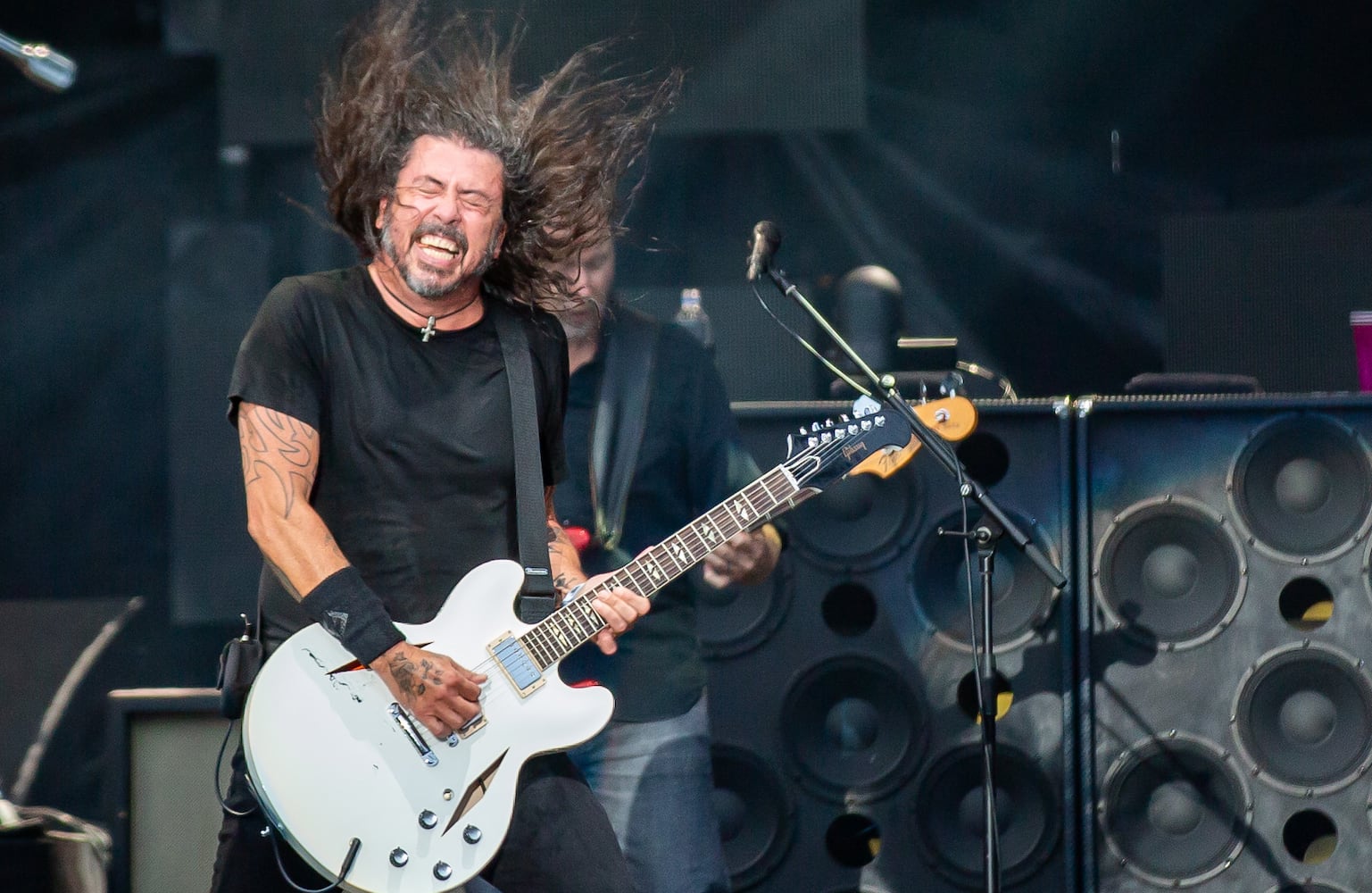 Atlanta, Ga: Foo Fighters closed out Shaky Knees 2024 on Sunday night with extended versions of their biggest hits. Photo taken Sunday May 5, 2024 at Central Park, Old 4th Ward. (RYAN FLEISHER FOR THE ATLANTA JOURNAL-CONSTITUTION)