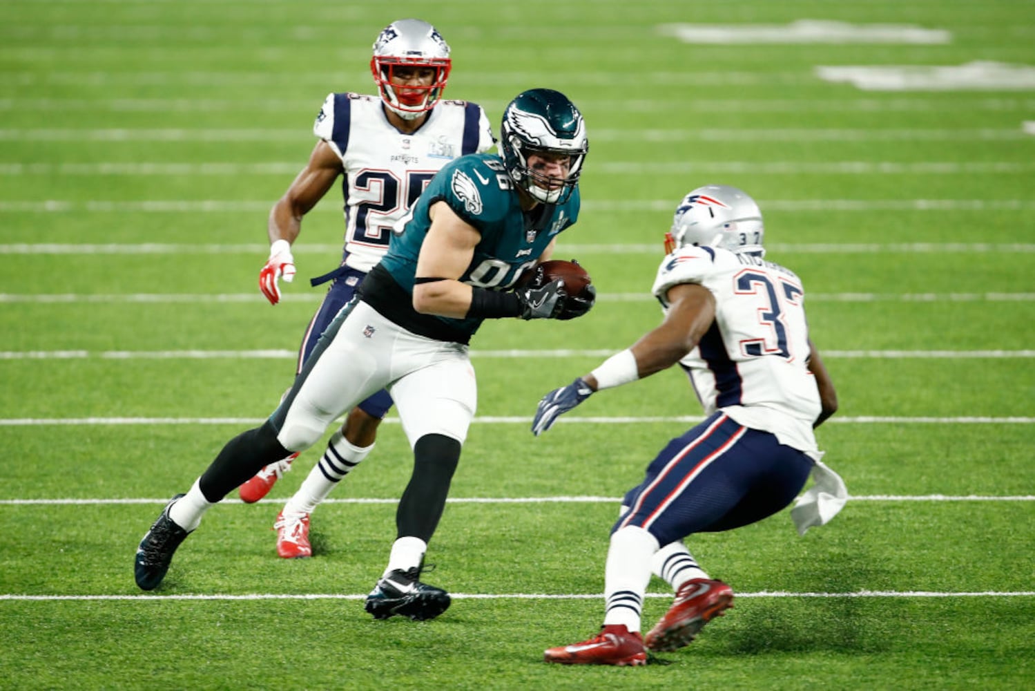 Eagles beat Patriots to win Super Bowl 52