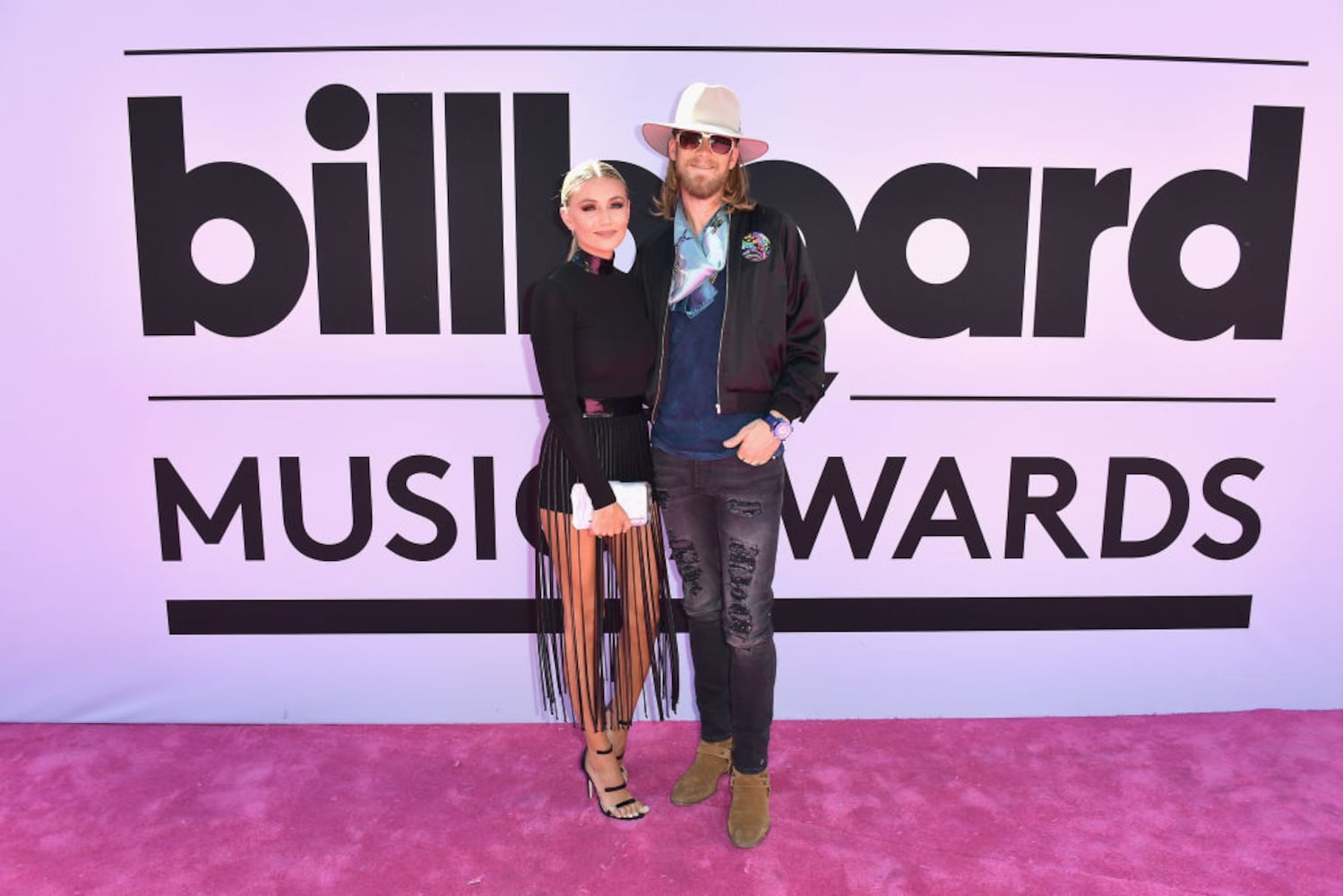 2017 billboard awards red carpet