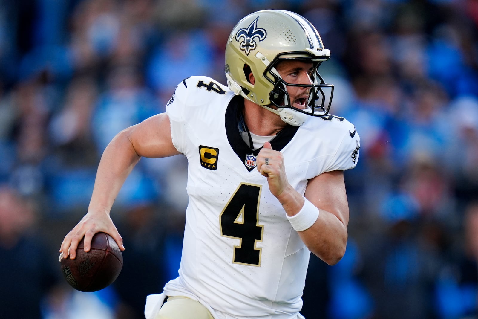 New Orleans Saints quarterback Derek Carr plays against the Carolina Panthers during the second half of an NFL football game Sunday, Nov. 3, 2024, in Charlotte, N.C. (AP Photo/Rusty Jones)