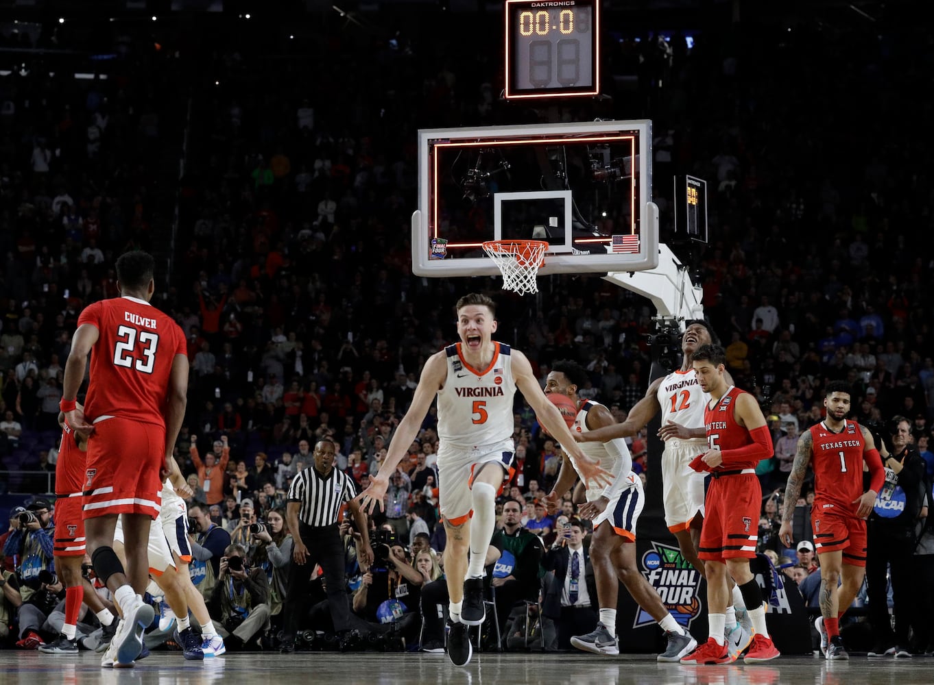 Photos: NCAA Final Four championship game