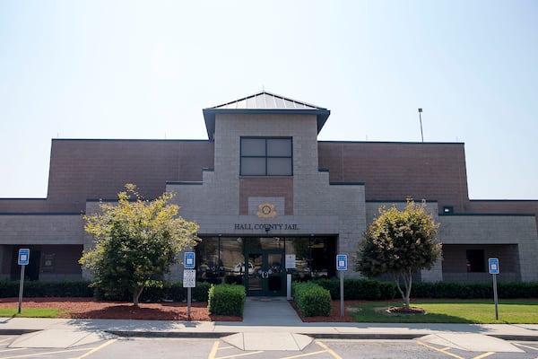 The exterior of the Hall County jail in Gainesville. (Alyssa Pointer/alyssa.pointer@ajc.com)