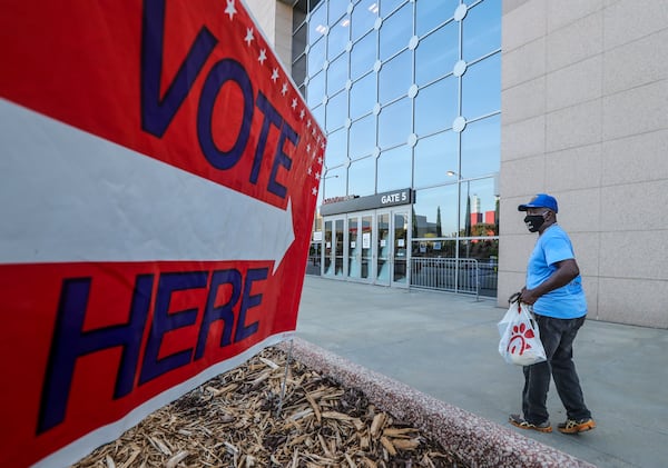 Georgia's secretary of state's office has set up a website to hire poll workers after many quit because of concerns about the coronavirus. JOHN SPINK/JSPINK@AJC.COM

