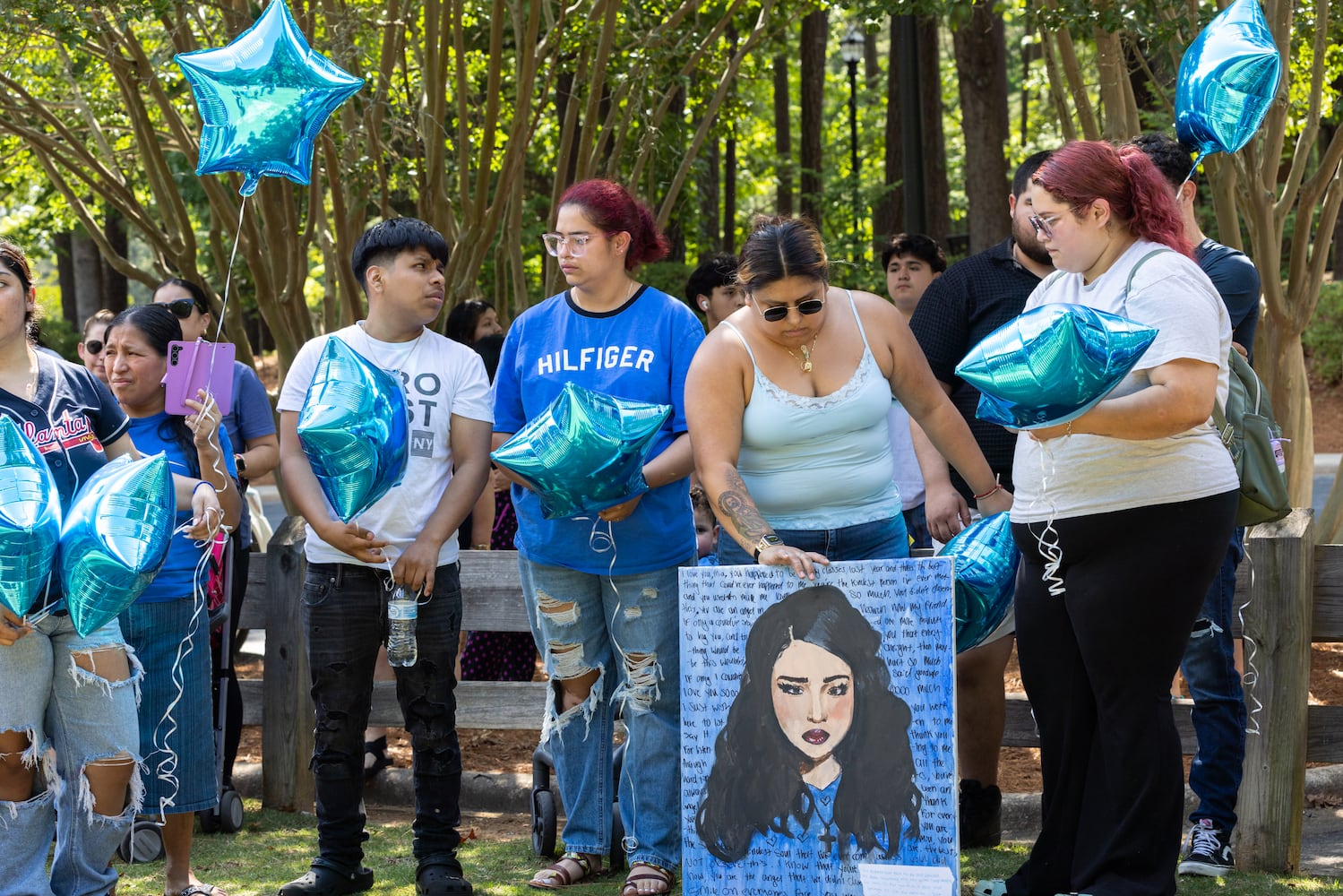 Balloon release for Dunwoody High student
