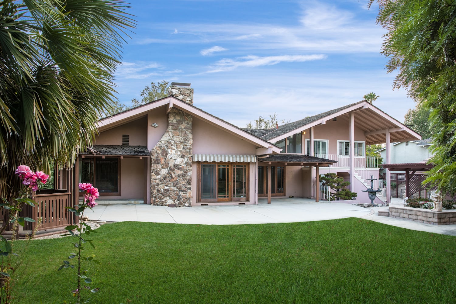 Photos: Take a look inside the ′Brady Bunch′ House