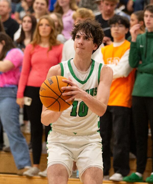 Pickens Dragons senior Dodge Davis.