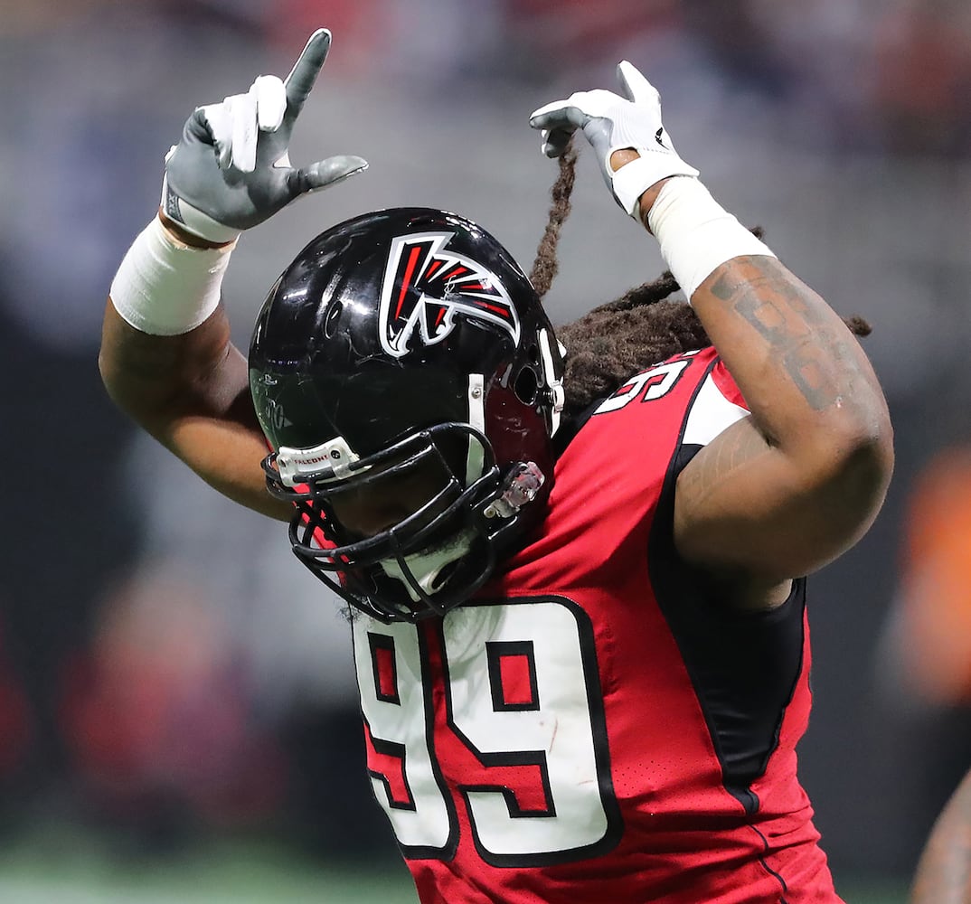 Photos: Falcons roll to win over Cowboys