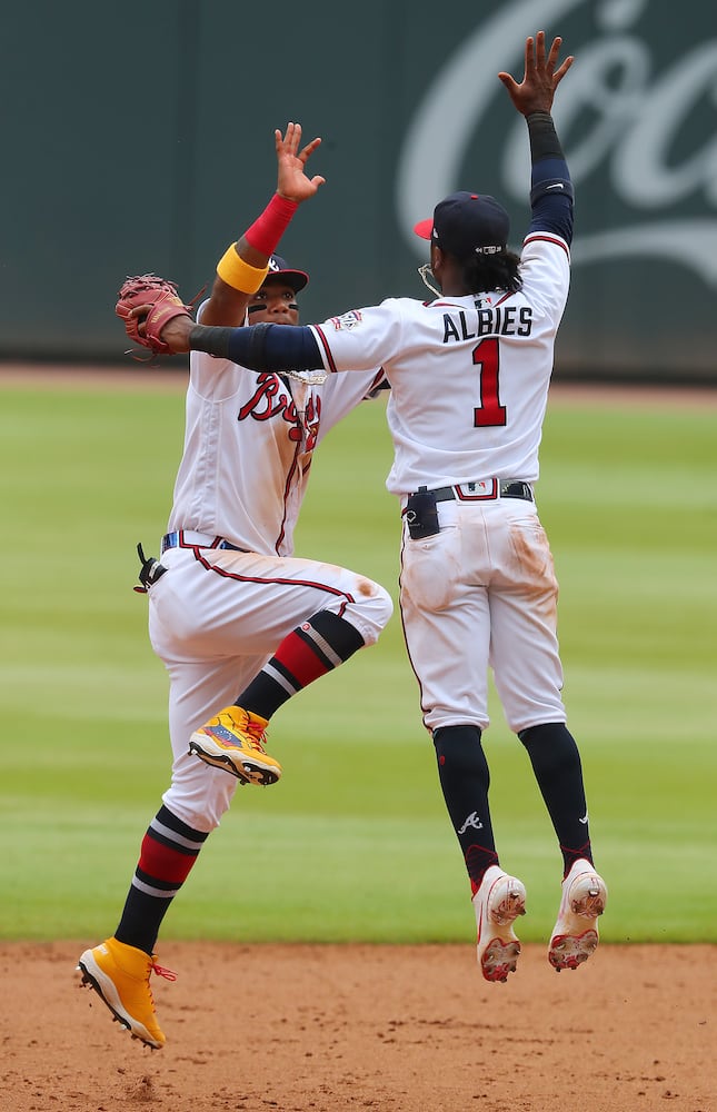 BRAVES PHOTO