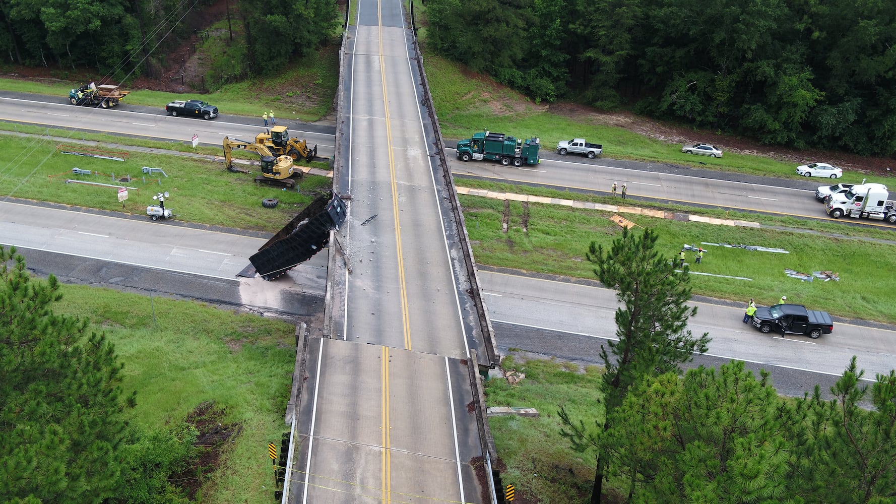 Aerial photos of I-16 crash site