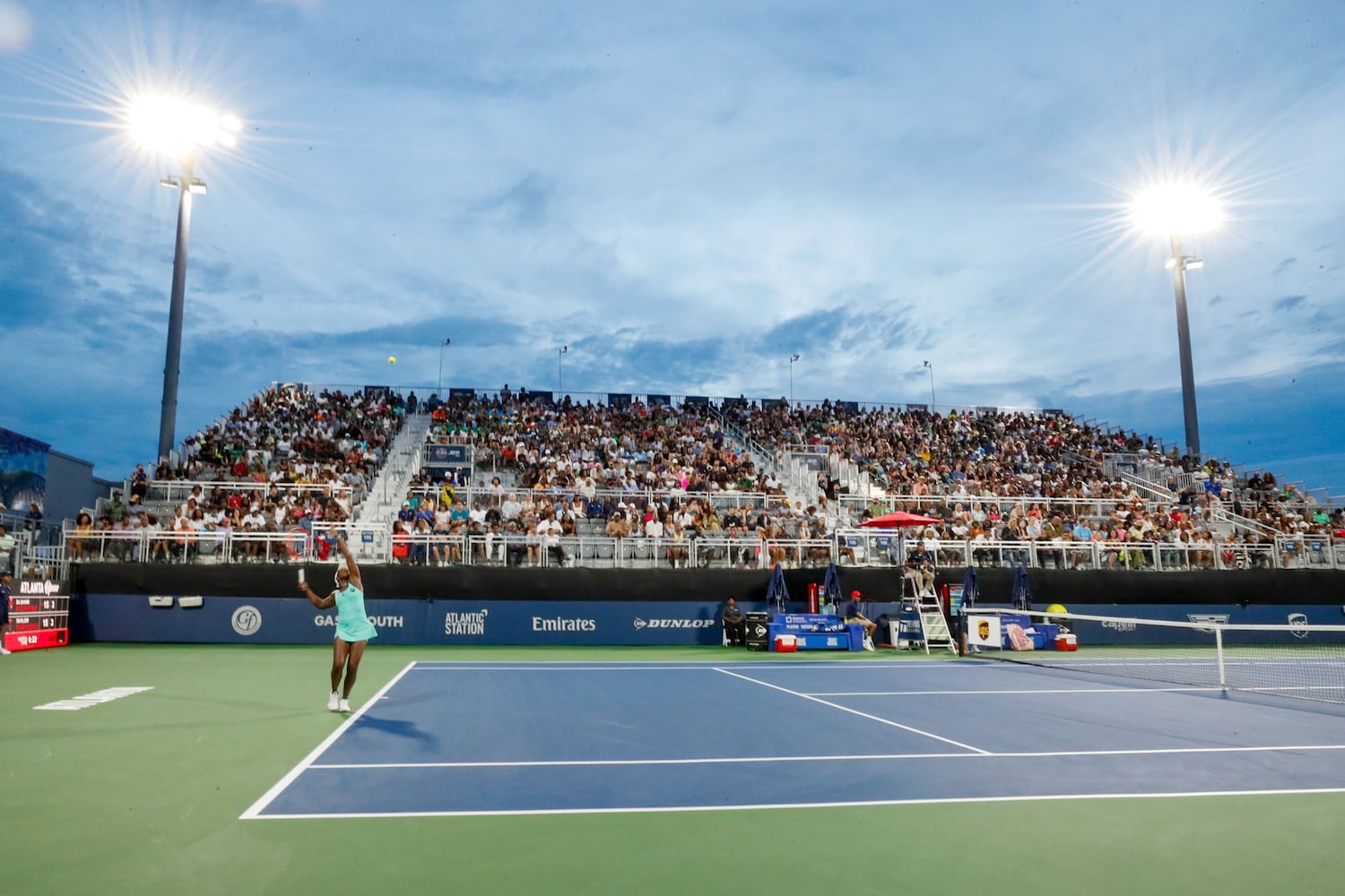 Sloane Stephens serves against Taylor Townsend during an exhibition match in the  Atlanta Open at Atlantic Station on Sunday, July 21, 2024, in Atlanta.
(Miguel Martinez / AJC)