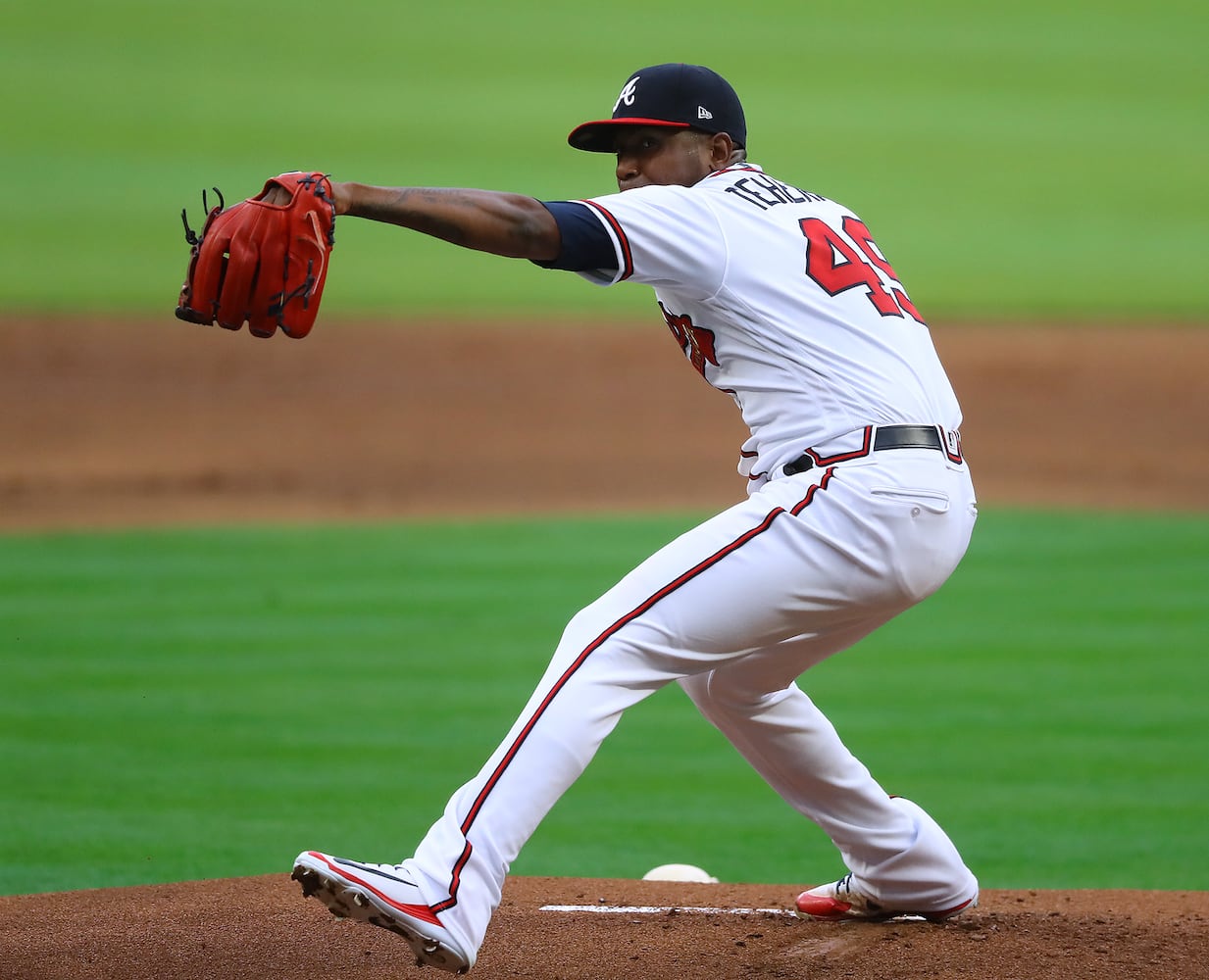 Photos: Braves face the Phillies in opener