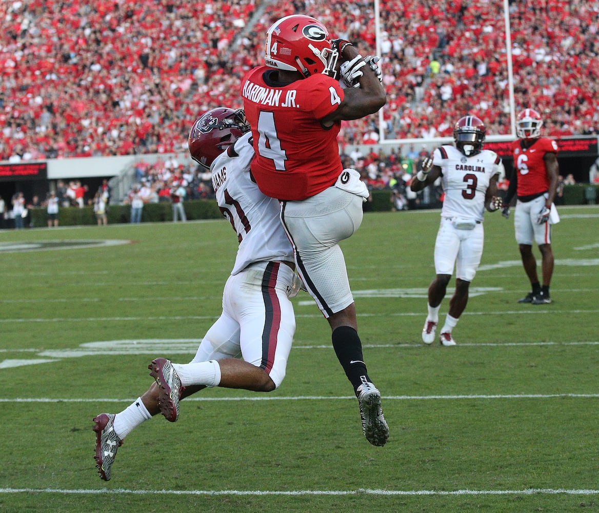 Photos: Bulldogs outlast South Carolina, improve to 9-0