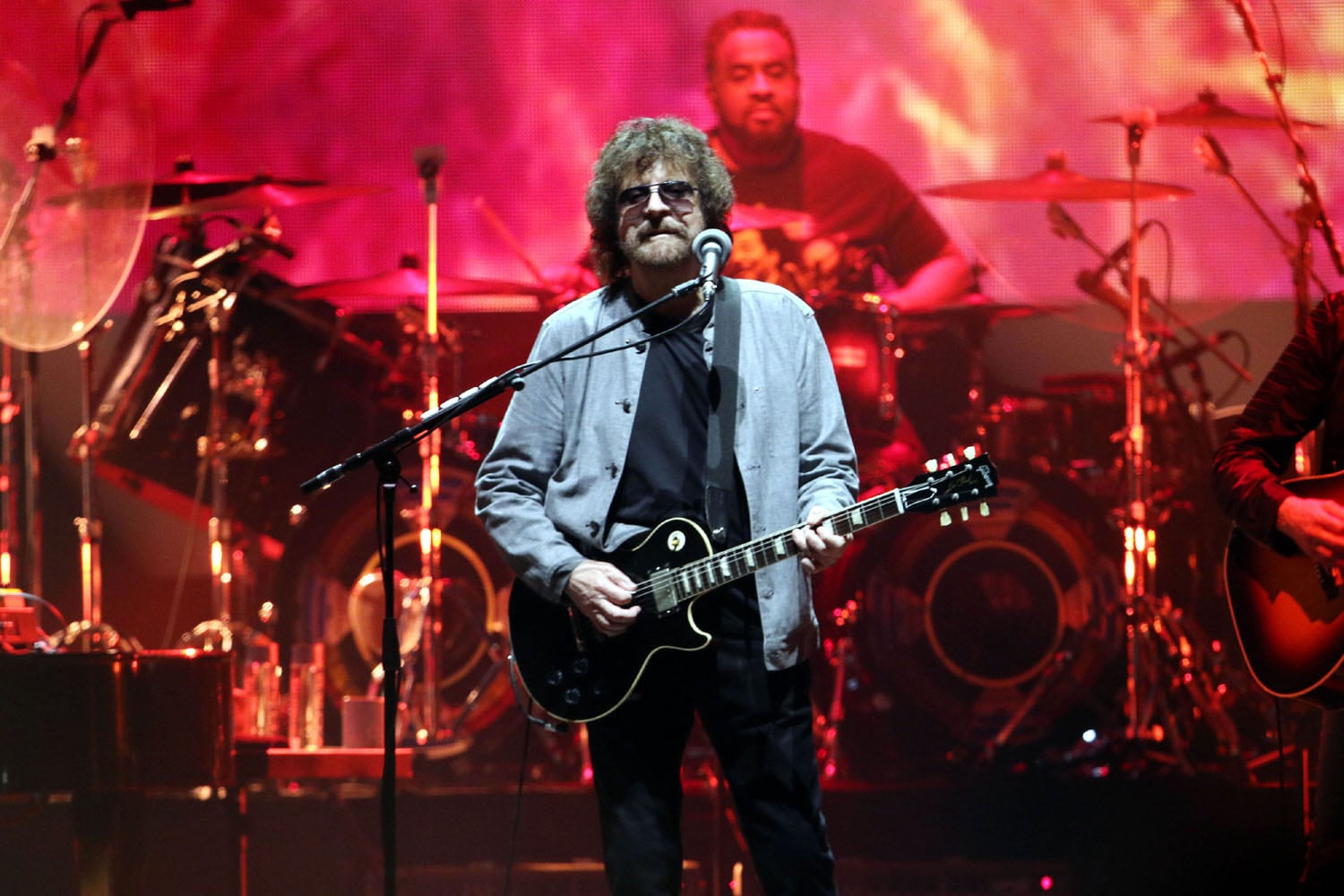 PHOTOS: Jeff Lynne’s ELO dazzles at Atlanta show