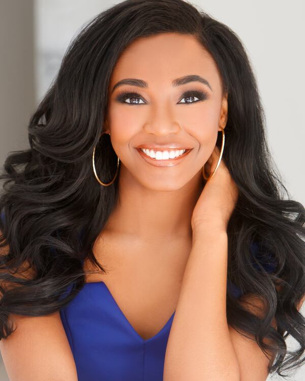 Miss Warner Robins, Kelsey Hollis