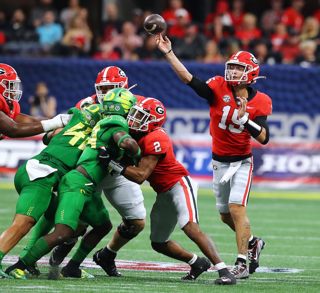 090422 GEORGIA FOOTBALL PHOTO