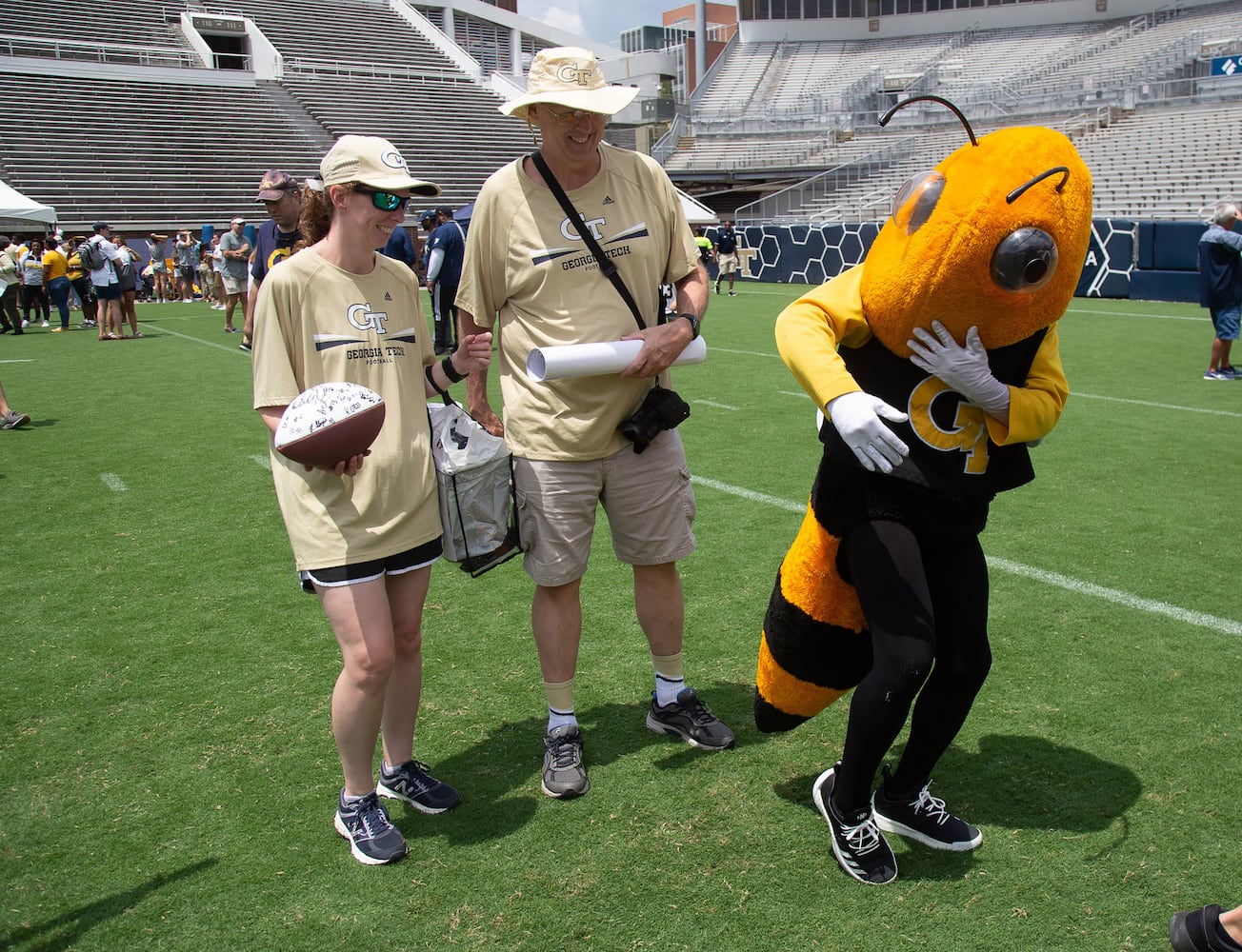 Photos: Georgia Tech practices before hosting fans