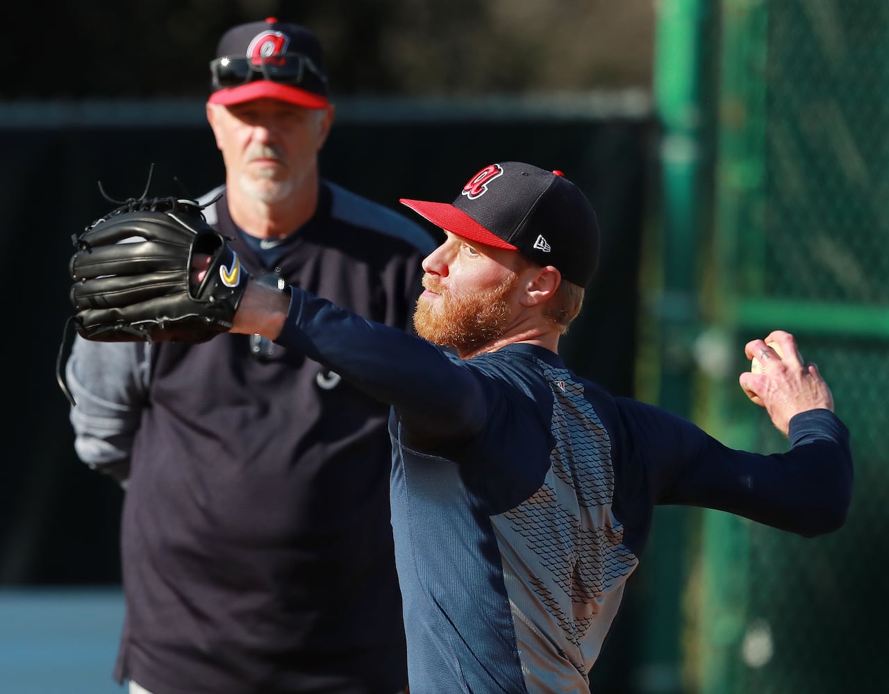 Photos: Pitchers and catchers report to Braves spring training