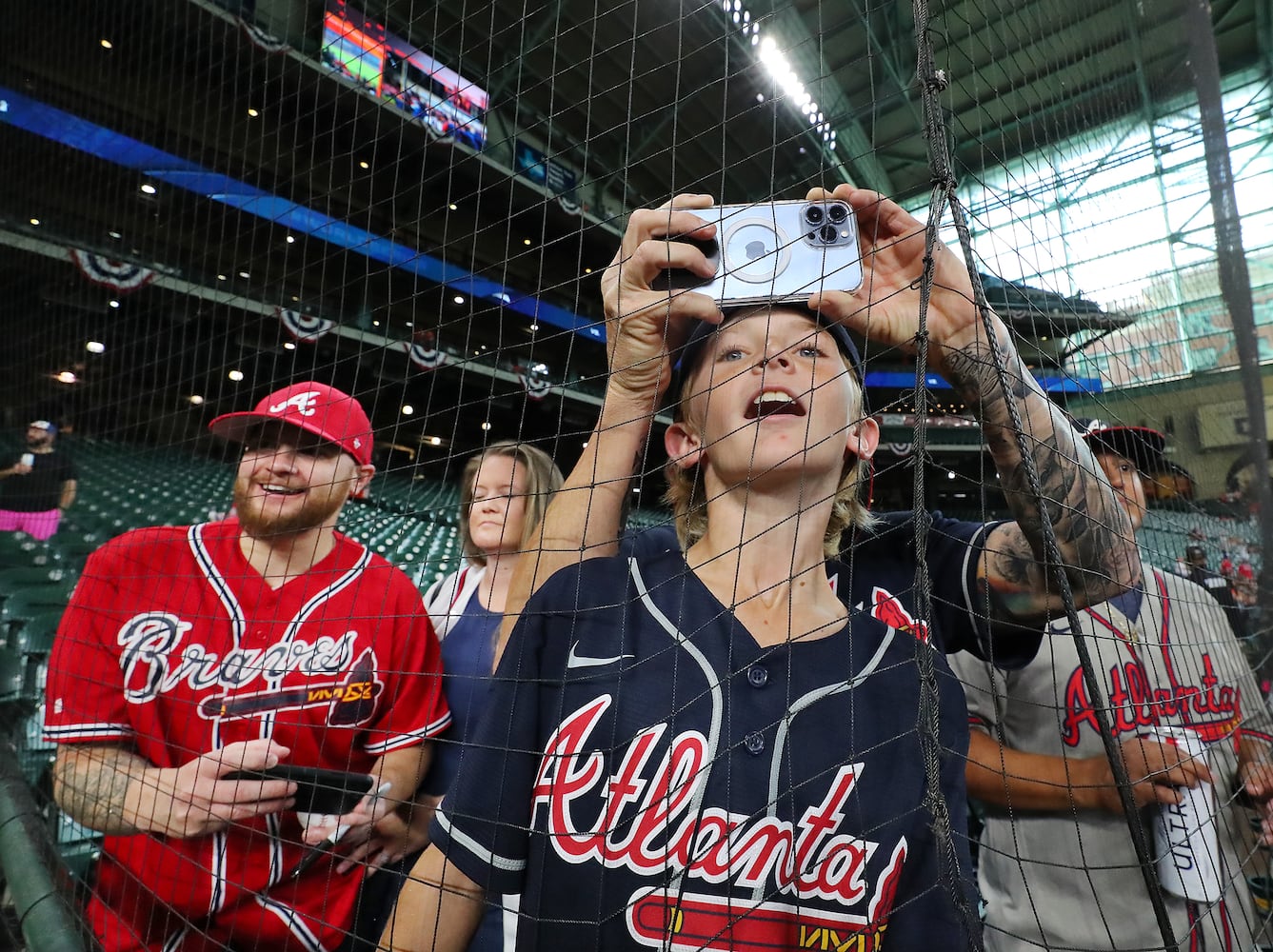 BRAVES SERIES PHOTO