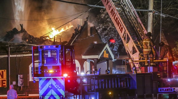 B’s Cracklin’ Barbecue, an award-winning restaurant in the Riverside neighborhood of northwest Atlanta, went up in flames Wednesday morning. Investigators are working to determine the cause. JOHN SPINK / JSPINK@AJC.COM