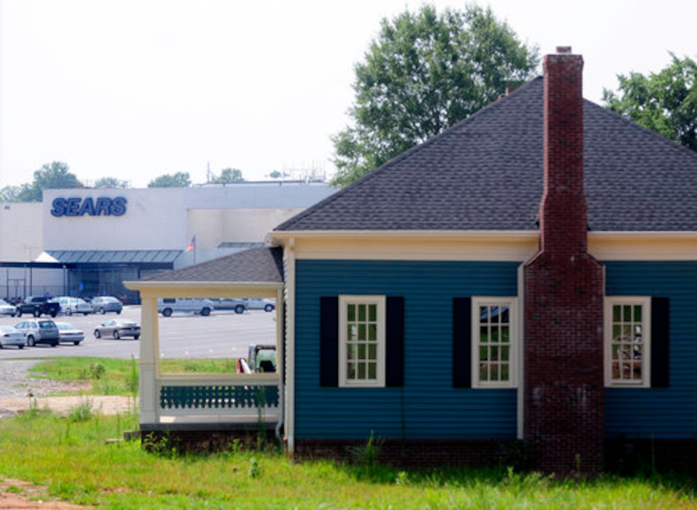 Historic houses moved to Morrow to become shopping district