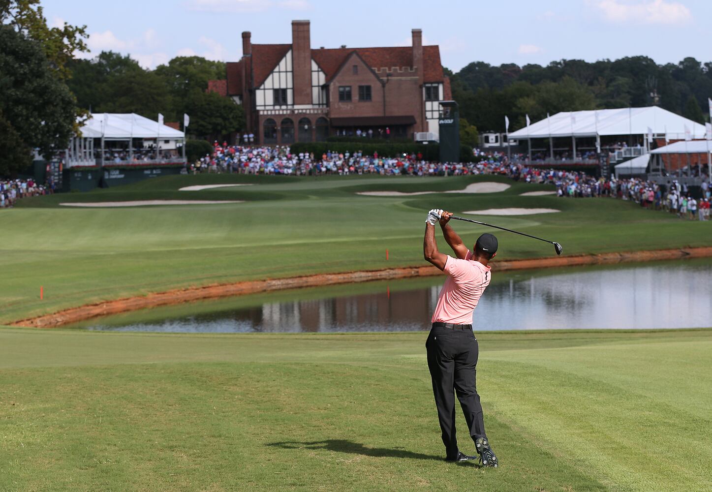 Photos: First round of Tour Championship