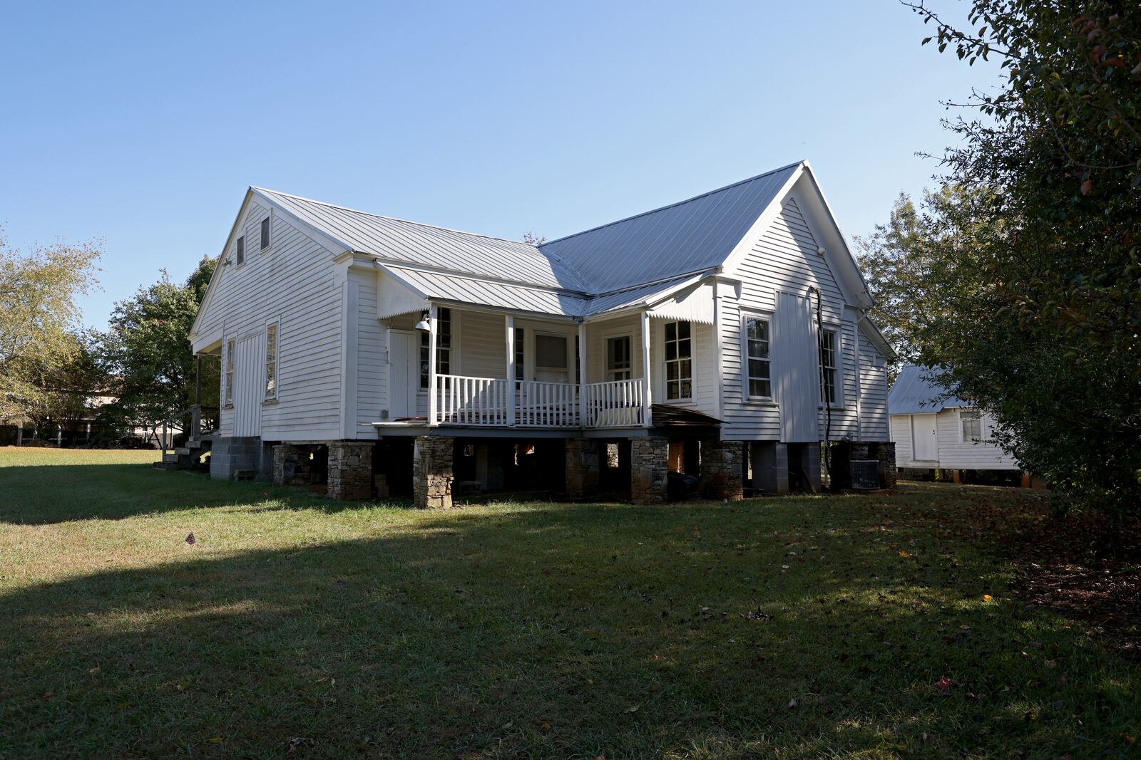 The historic home in Fulton County was built in 1835 and belong to one of Roswell's original family settlers. Jared and Brandy Kirchner were selected to purchase the home and they are restoring the house. (Jason Getz / Jason.Getz@ajc.com)