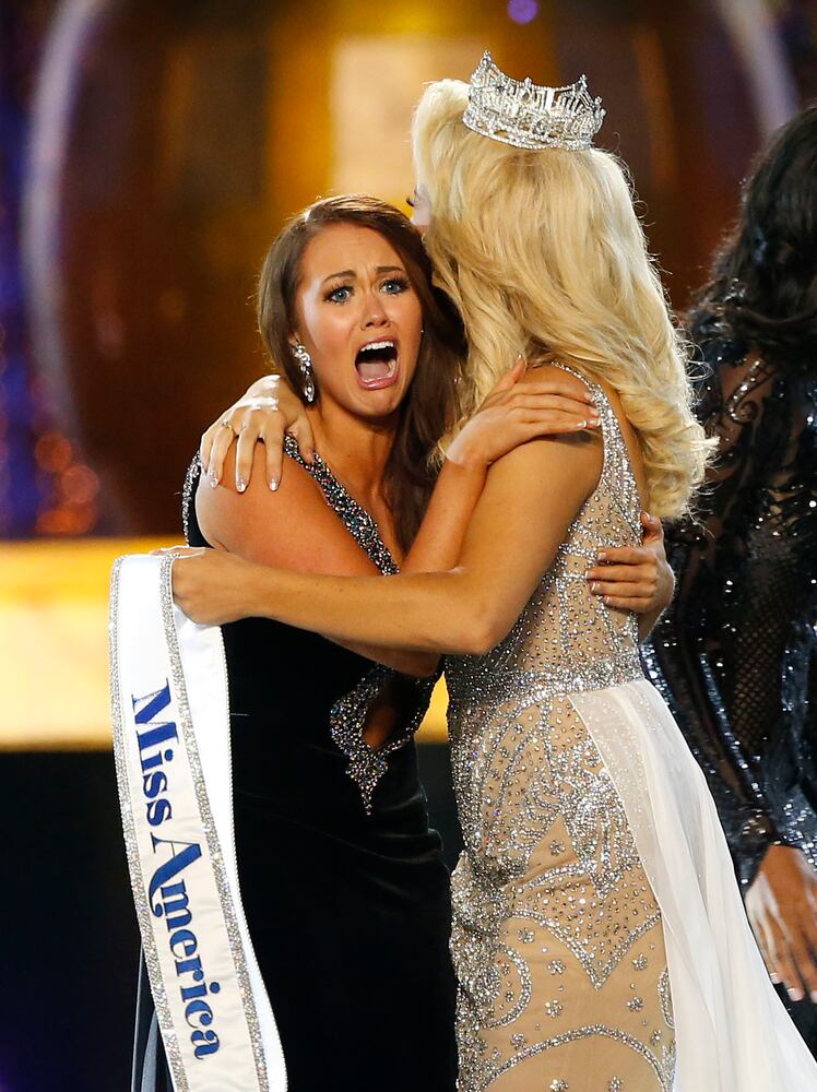 Photos: Miss North Dakota Cara Mund crowned Miss America 2018