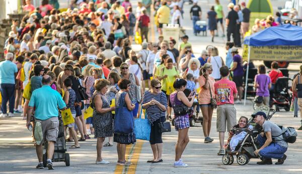 Crowds flocked to the 2016  Annual Yellow Daisy Festival. The annual festival is celebrated in September during the blooming of a special Yellow Daisy which only grows within 60 miles of Stone Mountain.JOHN SPINK /JSPINK@AJC.COM