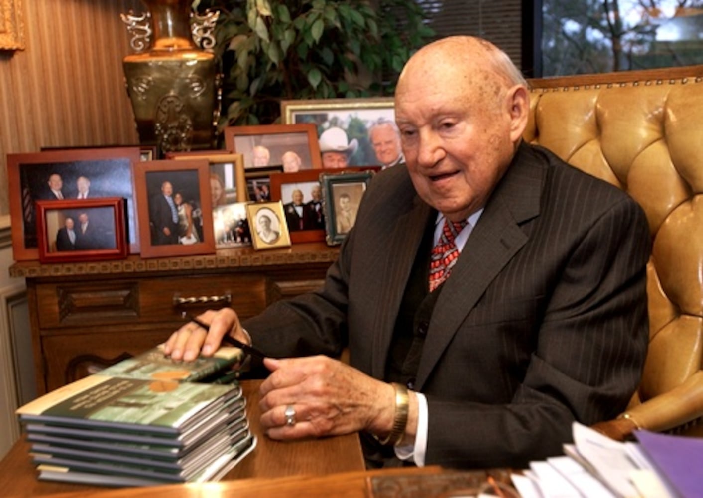 S. Truett Cathy : A life in photos