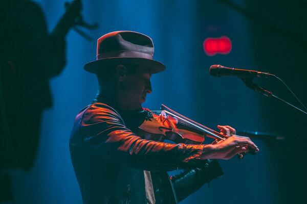 Jimmy De Martini of the Zac Brown Band. Courtesy of Andy Sapp