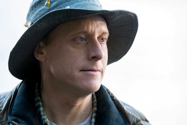 Alan Tudyk stars in “Resident Alien.” (James Dittinger/Syfy/TNS)