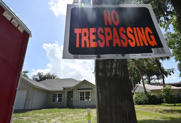 Ahmaud Arbery visited this house under construction in the Satilla Shores neighborhood minutes before he was pursued and shot by neighbors on Feb. 23. (Hyosub Shin / Hyosub.Shin@ajc.com)